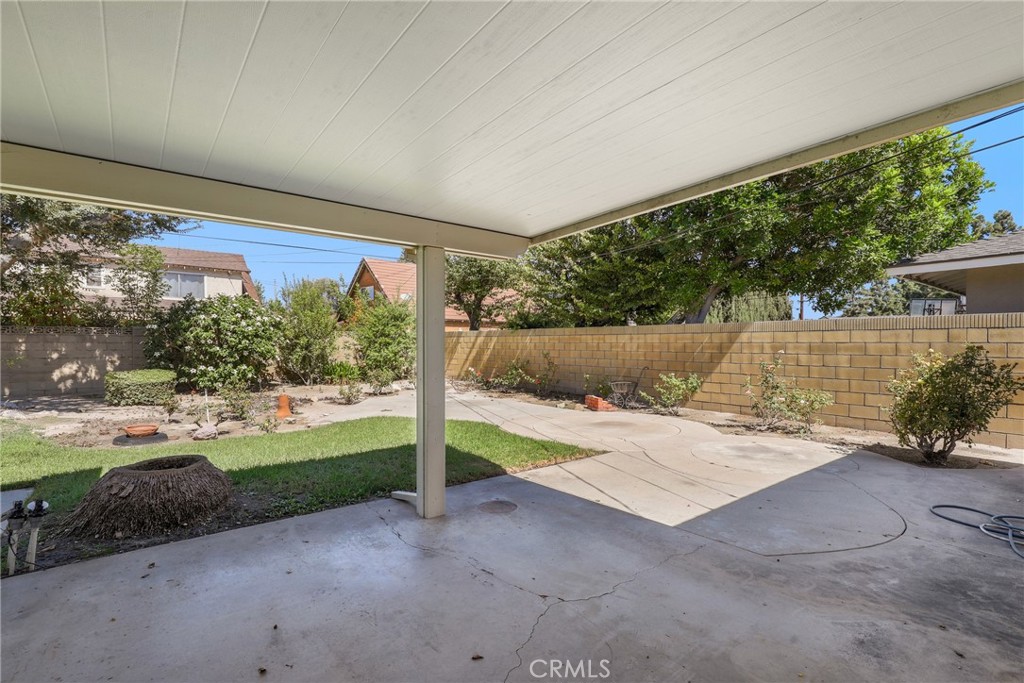 2439 E Paradise Road, Anaheim CA 92806 - photo 33