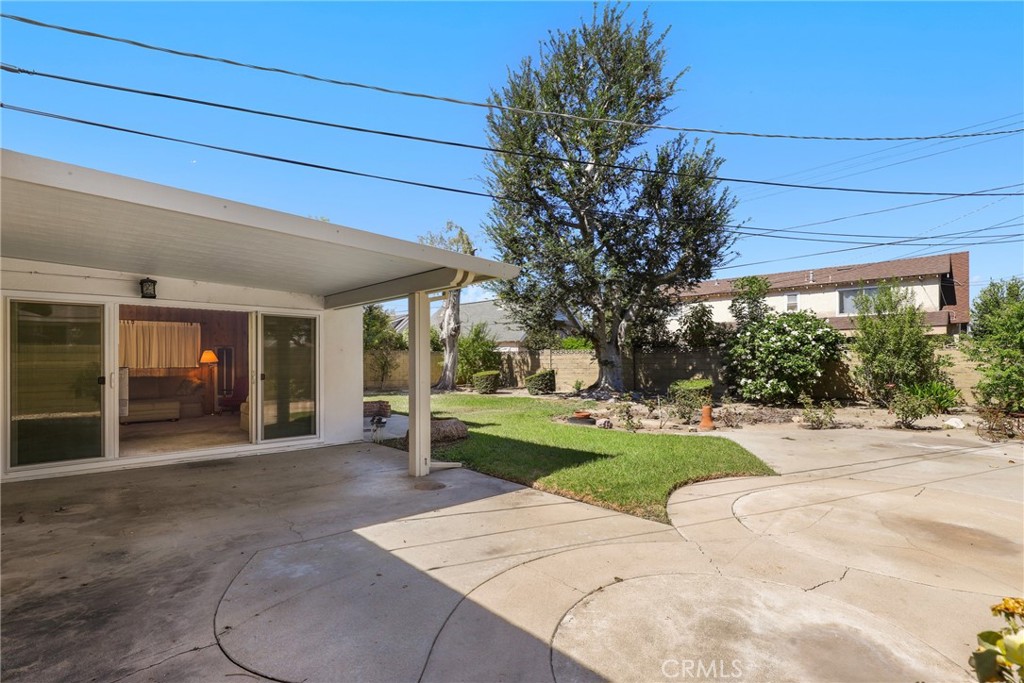2439 E Paradise Road, Anaheim CA 92806 - photo 35