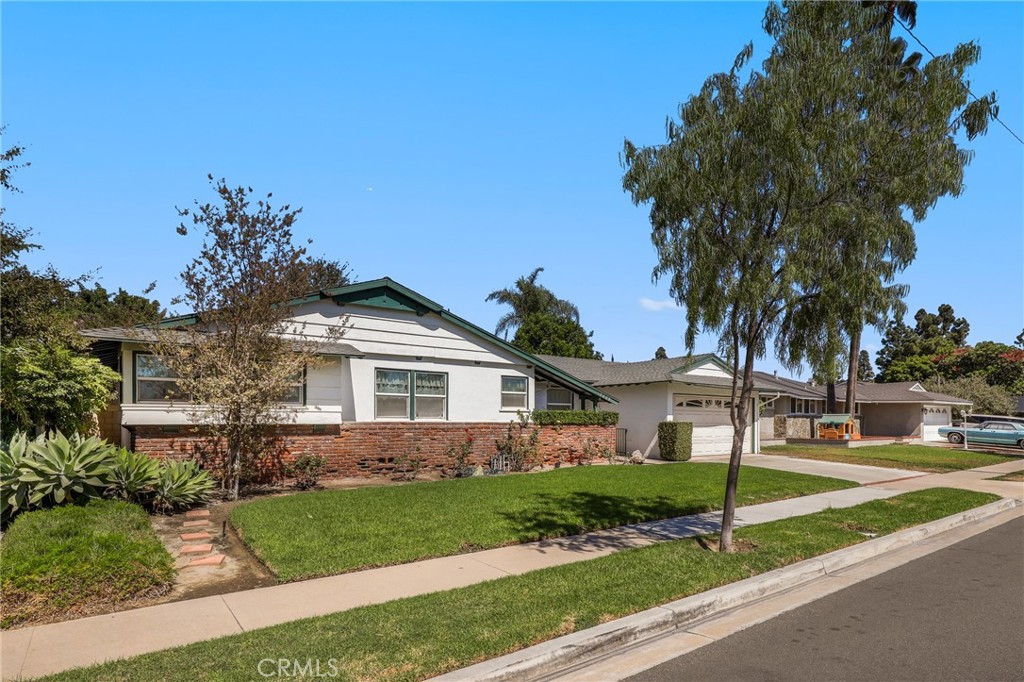 2439 E Paradise Road, Anaheim CA 92806 - photo 41