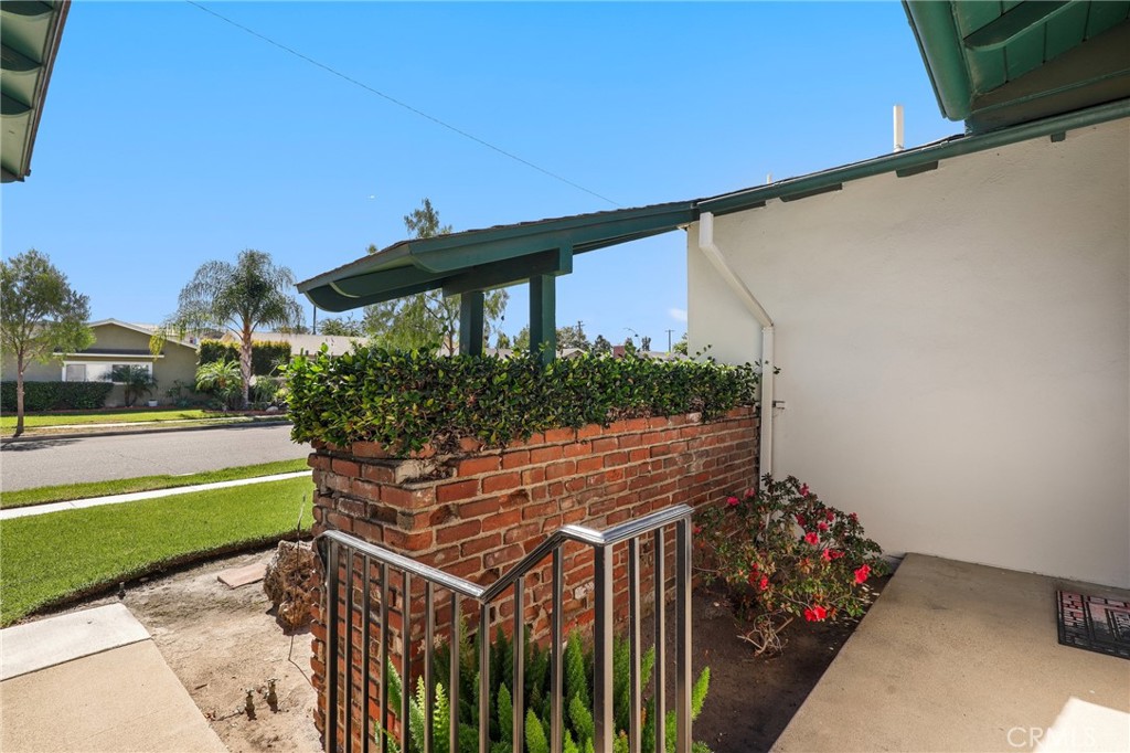 2439 E Paradise Road, Anaheim CA 92806 - photo 44
