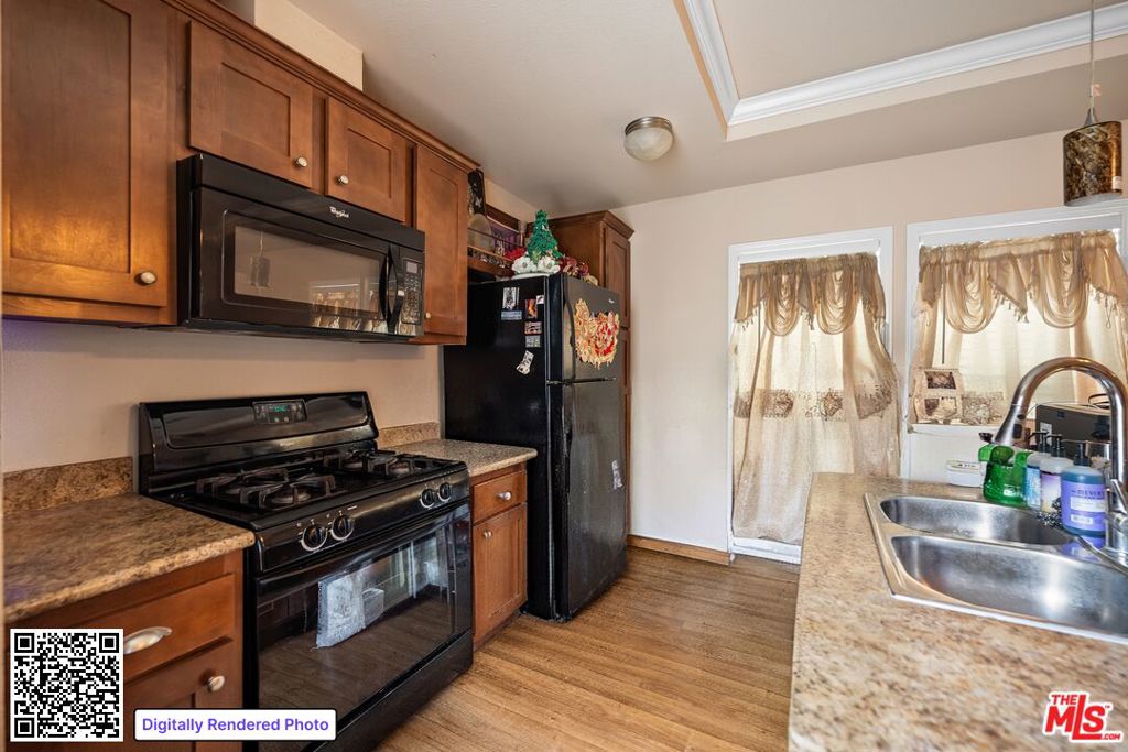 250 W Midway Drive 5, Anaheim CA 92805 - photo 7
