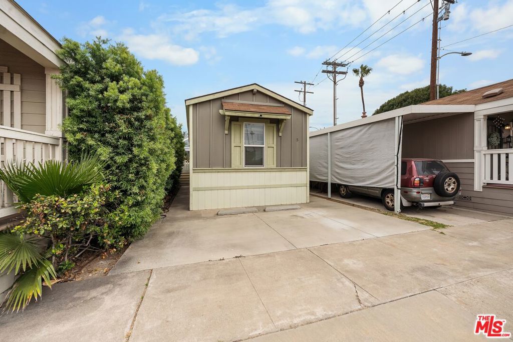 250 W Midway Drive 5, Anaheim CA 92805 - photo 19