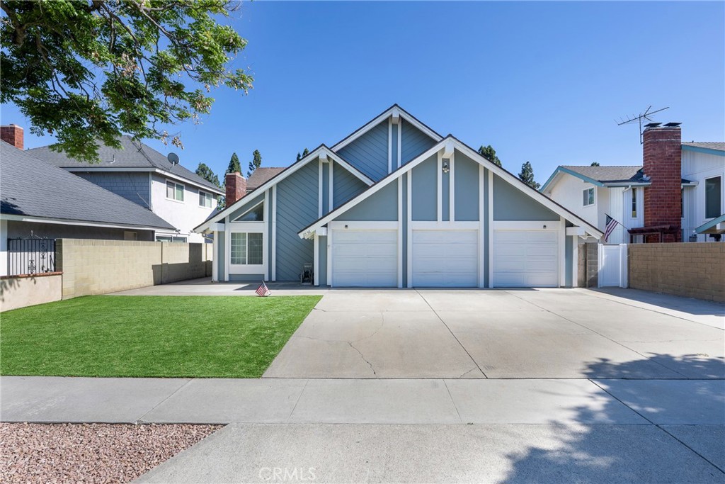 2556 E Elsiena Way, Anaheim CA 92806 - photo 1