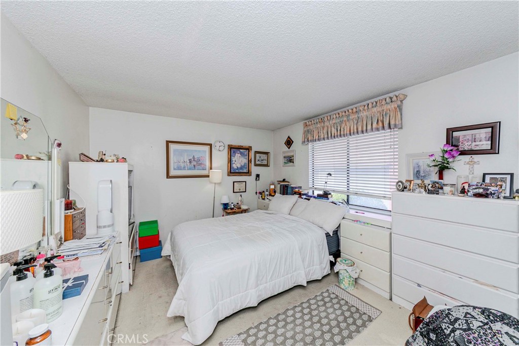 2586 E Riles Circle, Anaheim CA 92806 - photo 15