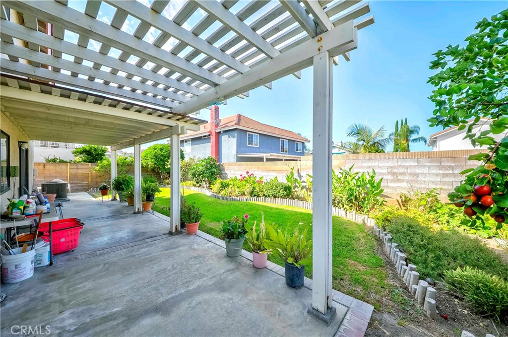 2586 E Riles Circle, Anaheim CA 92806 - photo 21