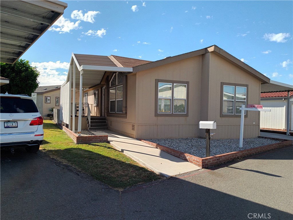 GUEST AND HANDICAPPED PARKING AT FRONT DOOR!! - 26 MAGNOLIA VIA, Anaheim CA 92801 - photo 1