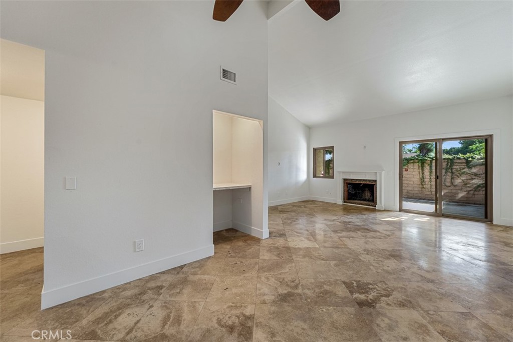 260 E Ponderosa 19, Anaheim CA 92802 - photo 7