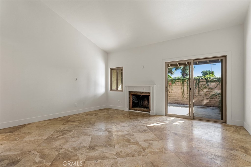 260 E Ponderosa 19, Anaheim CA 92802 - photo 8