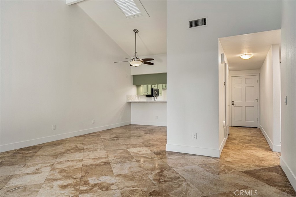 260 E Ponderosa 19, Anaheim CA 92802 - photo 9