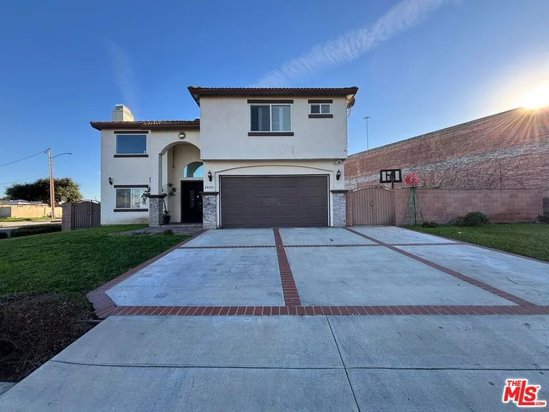 2600 W Picadilly Way, Anaheim