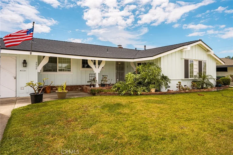 2608 W Palais, Anaheim, CA 92804