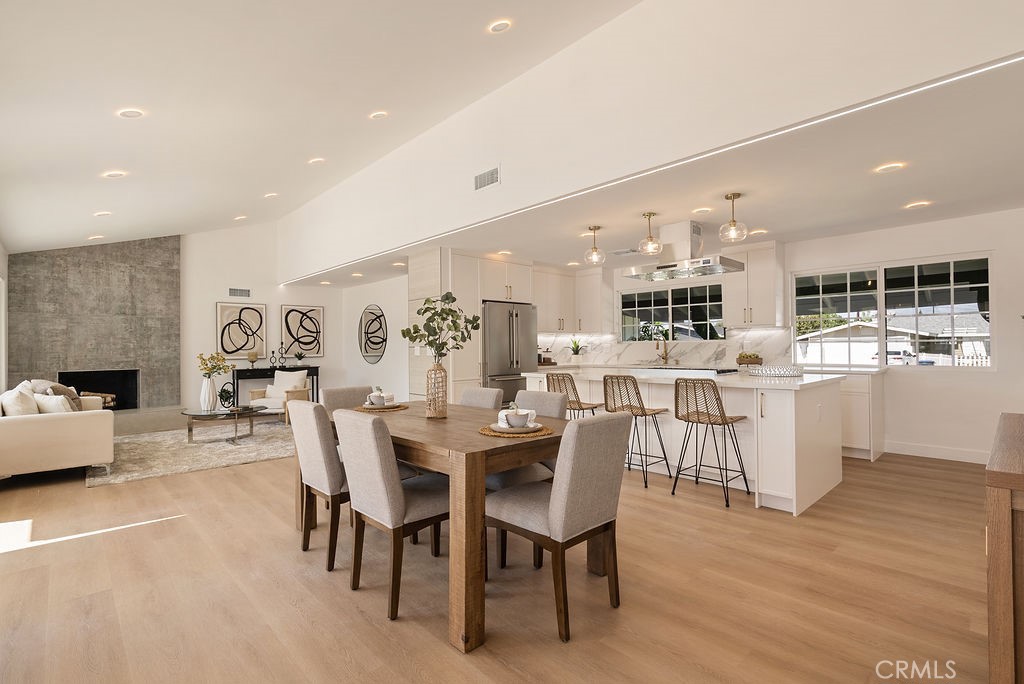 2608 W Palais Road, Anaheim CA 92804 - photo 2