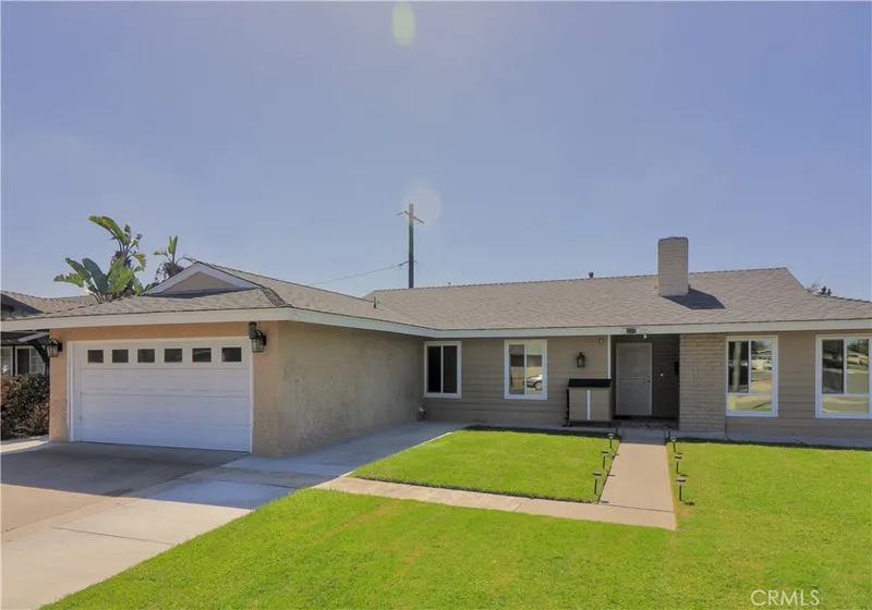 2616 E Maverick Avenue, Anaheim
