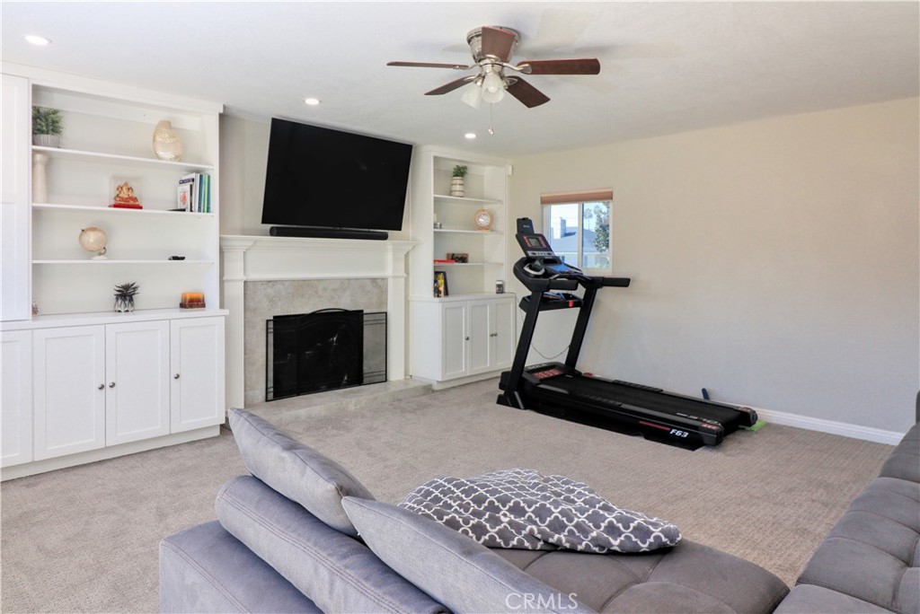 2616 E Maverick Avenue, Anaheim CA 92806 - photo 15