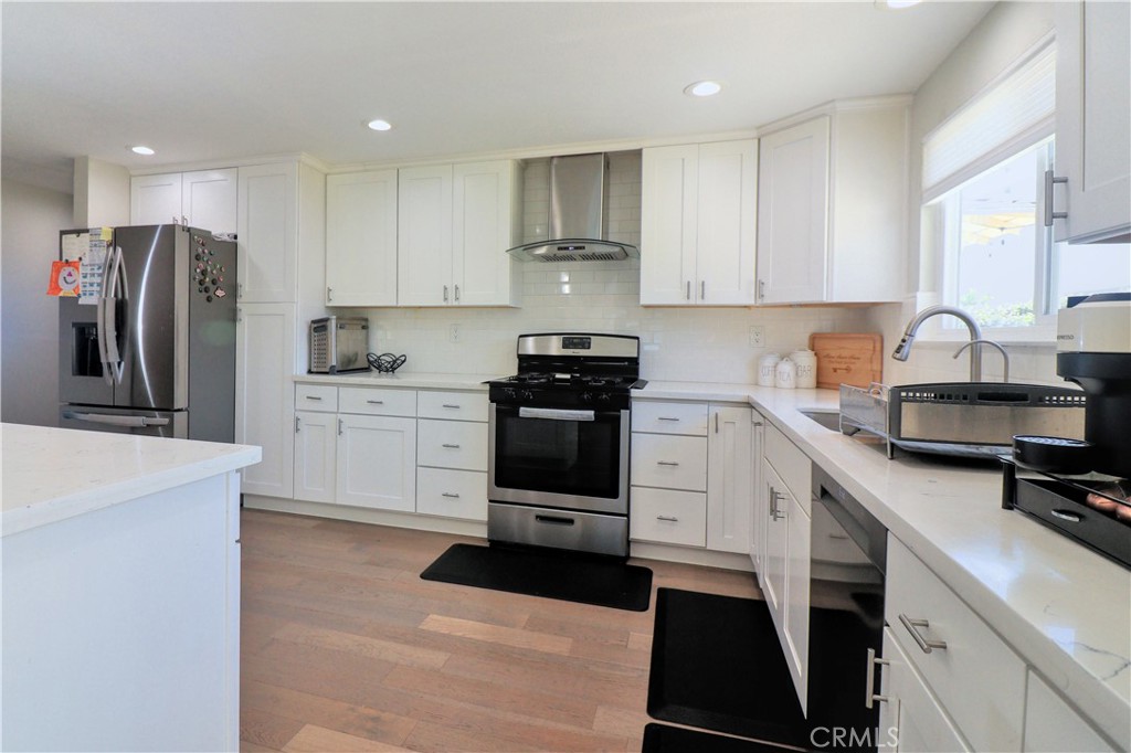 2616 E Maverick Avenue, Anaheim CA 92806 - photo 18