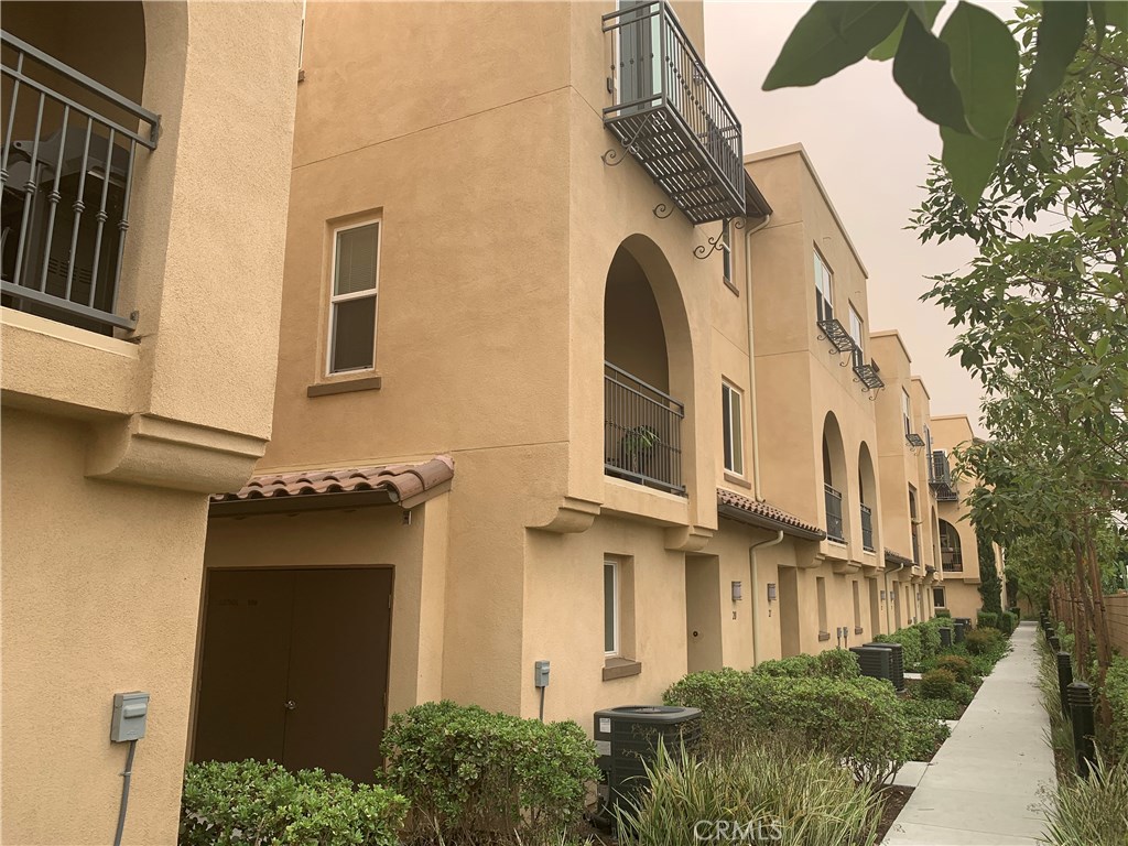 2651 W Lincoln Avenue 20, Anaheim CA 92801 - photo 1