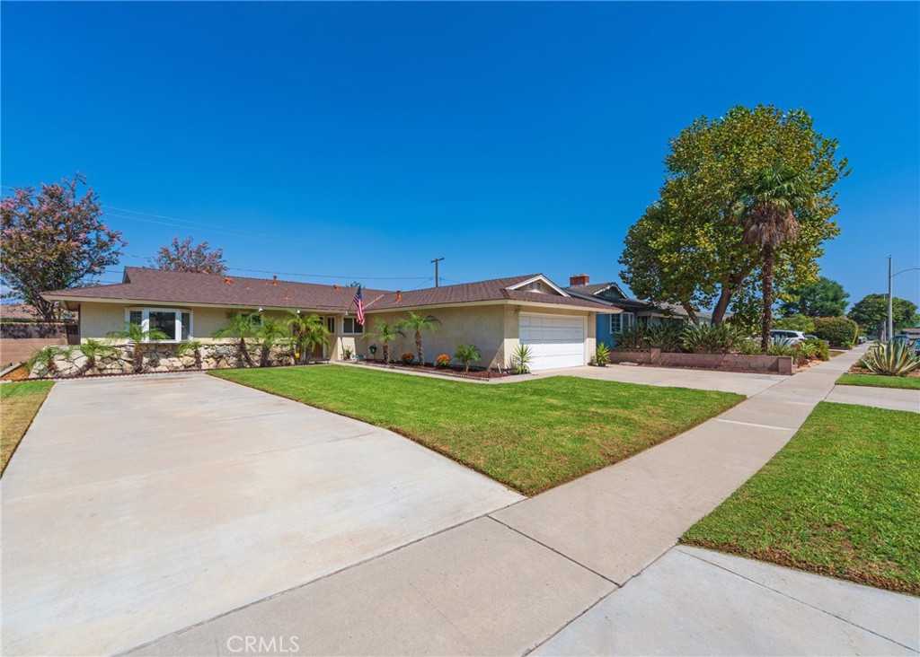 2741 E Viking, Anaheim CA 92806 - photo 2
