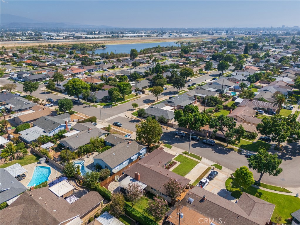 2741 E Viking, Anaheim CA 92806 - photo 47