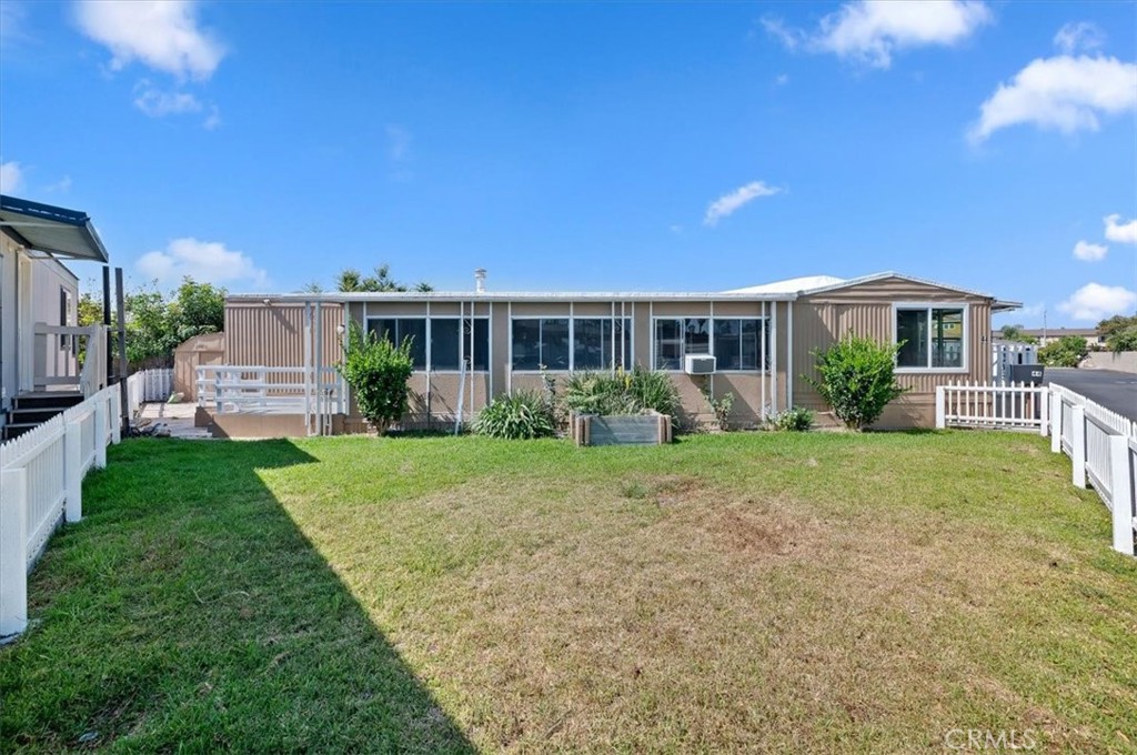 2770 W Lincoln Avenue 44, Anaheim CA 92801 - photo 2