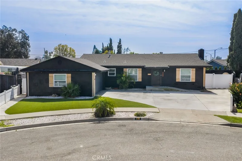 2780 W Stanley, Anaheim, CA 92801