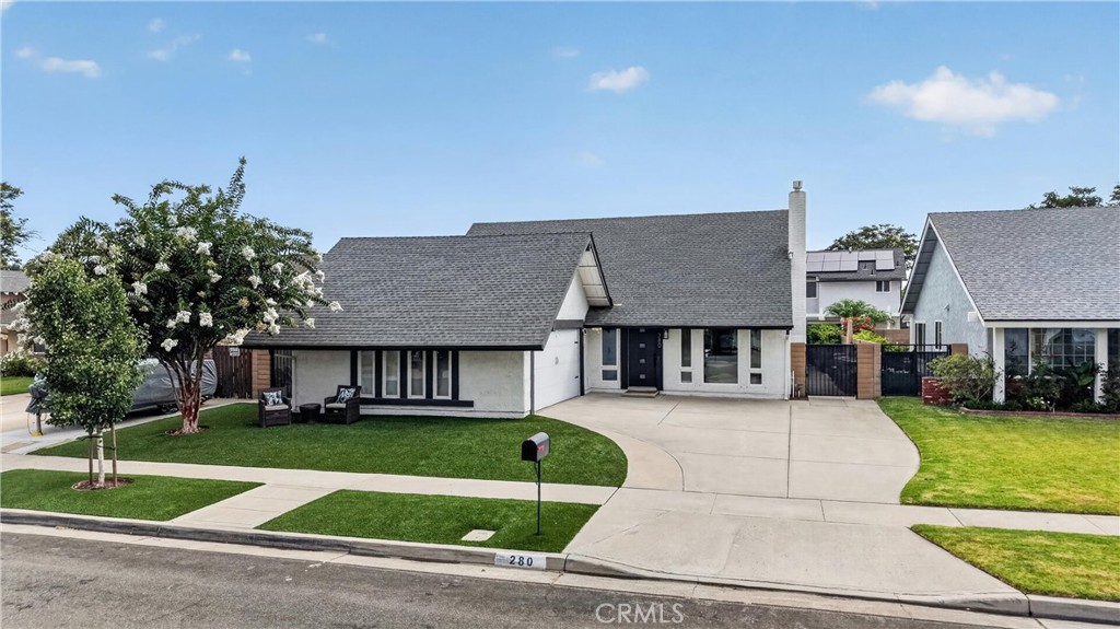 Hidden Gem - 280 N Avenida Cordoba, Anaheim CA 92808 - photo 1