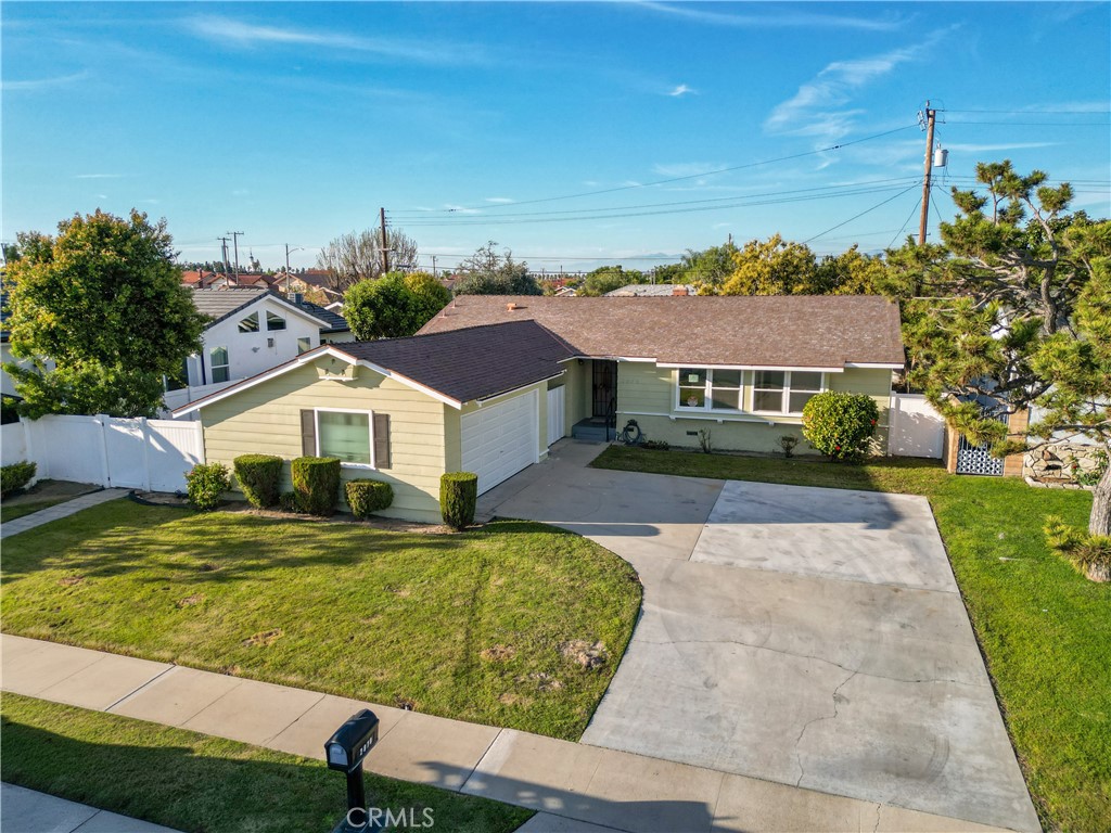 2870 W Monroe, Anaheim CA 92801 - photo 1