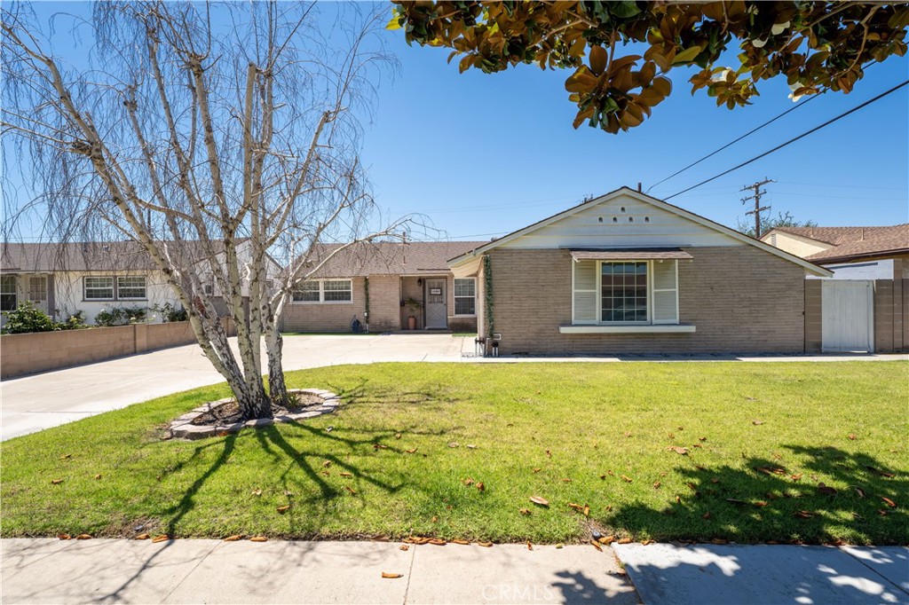 2948 W Bridgeport Avenue, Anaheim CA 92804 - photo 1