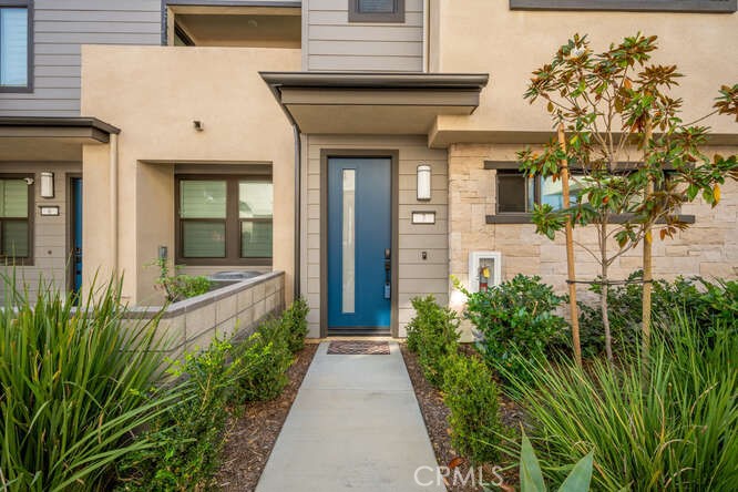 Entrance - 2955 W Lincoln Ave. 7, Anaheim CA 92801 - photo 1
