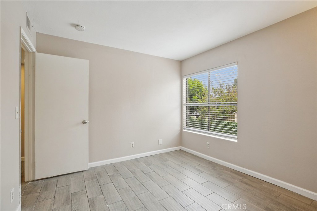 3018 W Cheryllyn Lane 10, Anaheim CA 92804 - photo 1