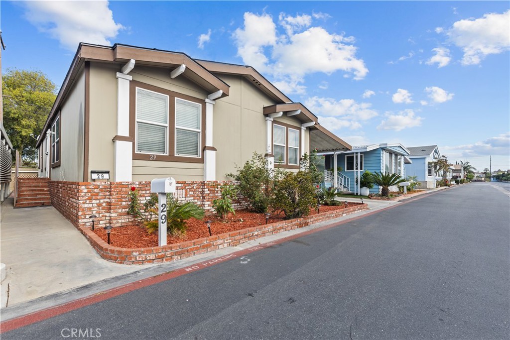 3050 W Ball Rd 29, Anaheim CA 92804 - photo 2