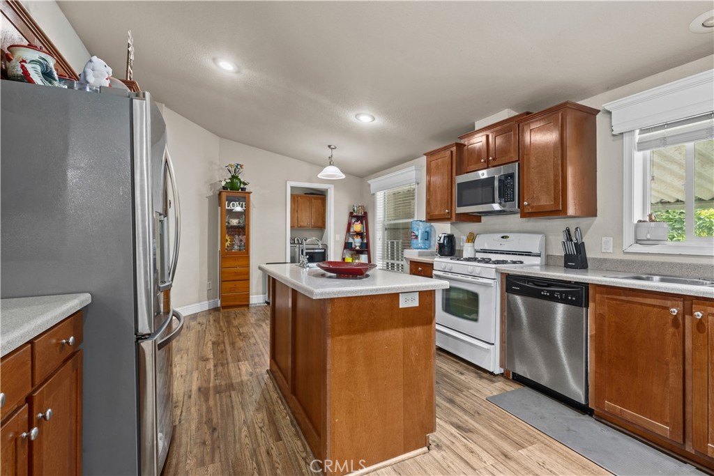 3050 W Ball Rd 29, Anaheim CA 92804 - photo 8