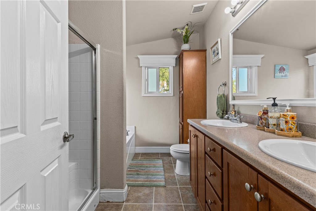 primary Bathroom - 3050 W Ball Rd 29, Anaheim CA 92804 - photo 17