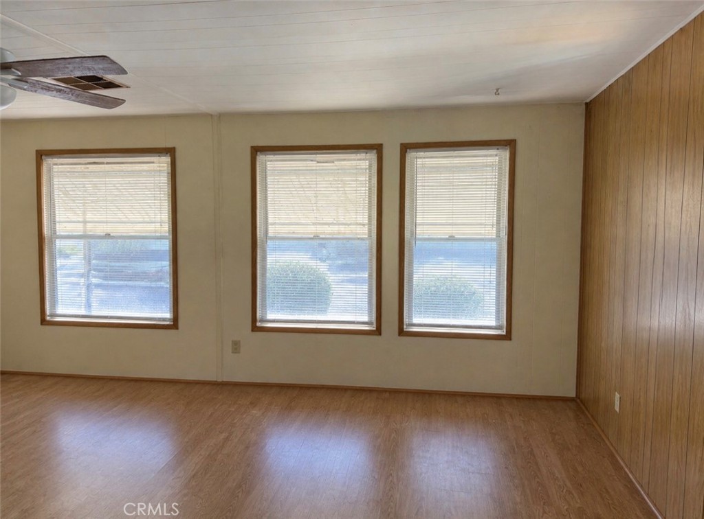 3050 W Ball Rd Space 195, Anaheim CA 92804 - photo 3
