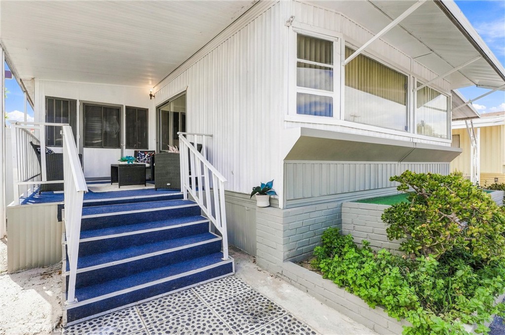 3050 W Ball Road 10, Anaheim CA 92804 - photo 4