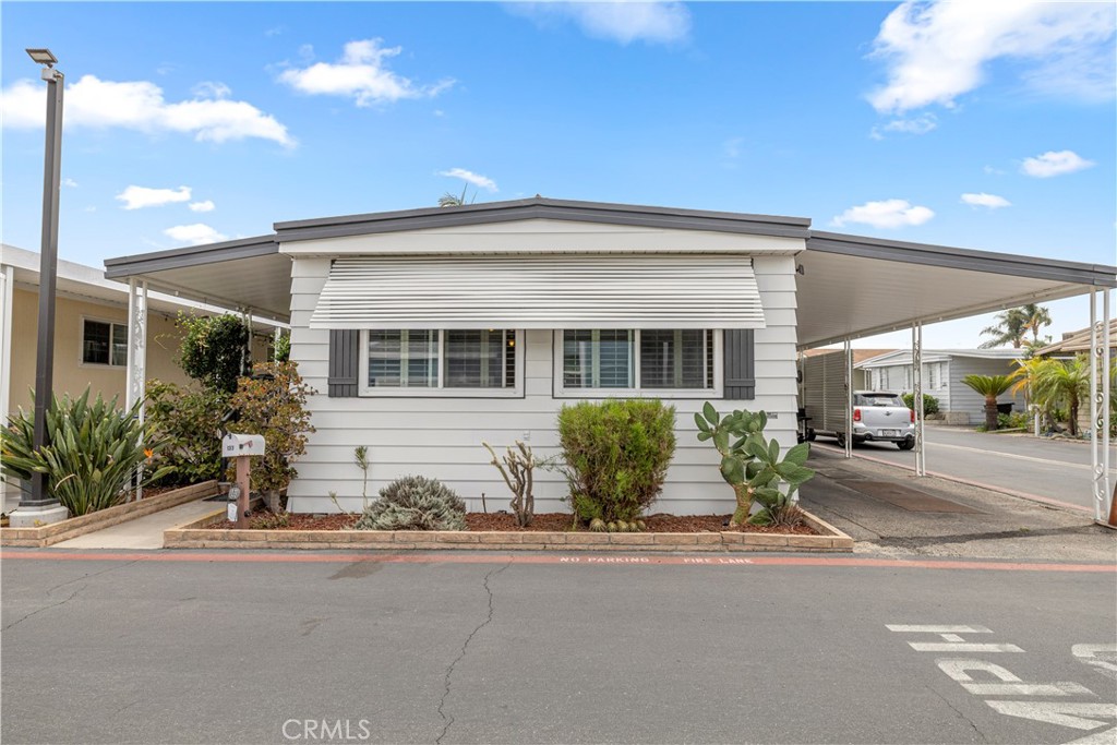 3050 W BALL Road 133, Anaheim CA 92804 - photo 2