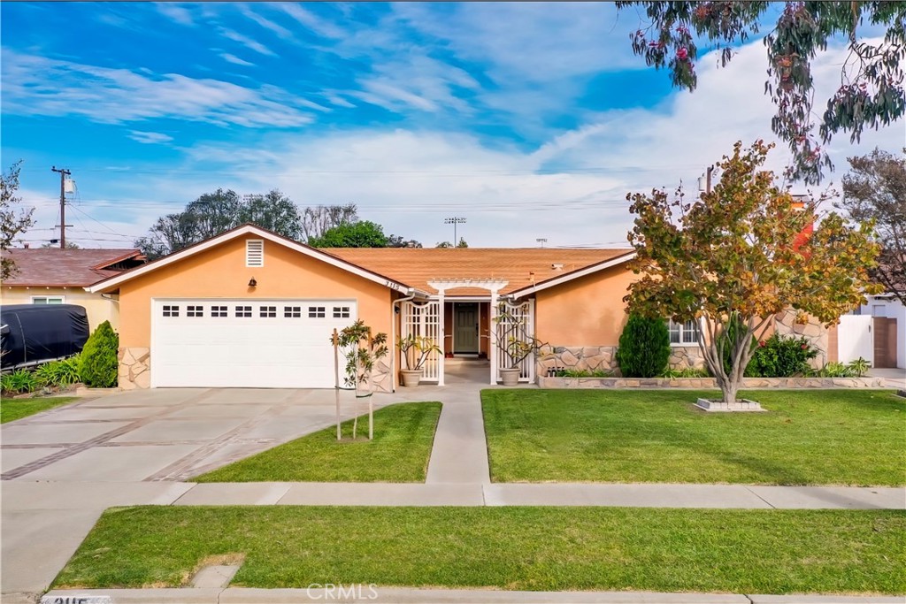 Welcome home to 3115 W. Teranimar. - 3115 W Teranimar, Anaheim CA 92804 - photo 1