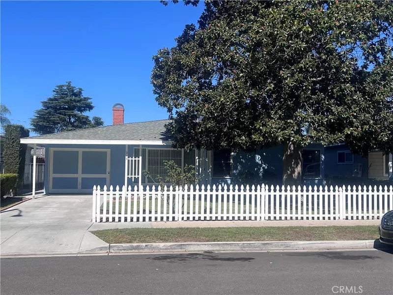 315 E North, Anaheim