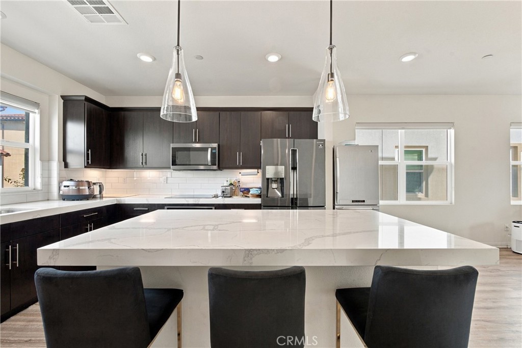 318 S Quadrilateral, Anaheim CA 92802 - photo 7