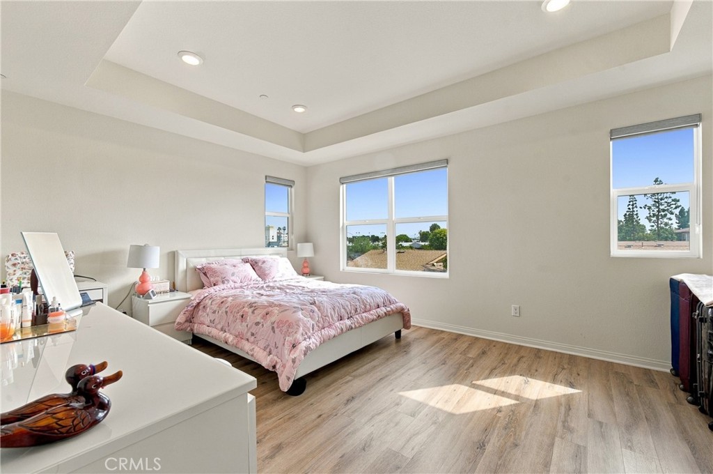 318 S Quadrilateral, Anaheim CA 92802 - photo 12