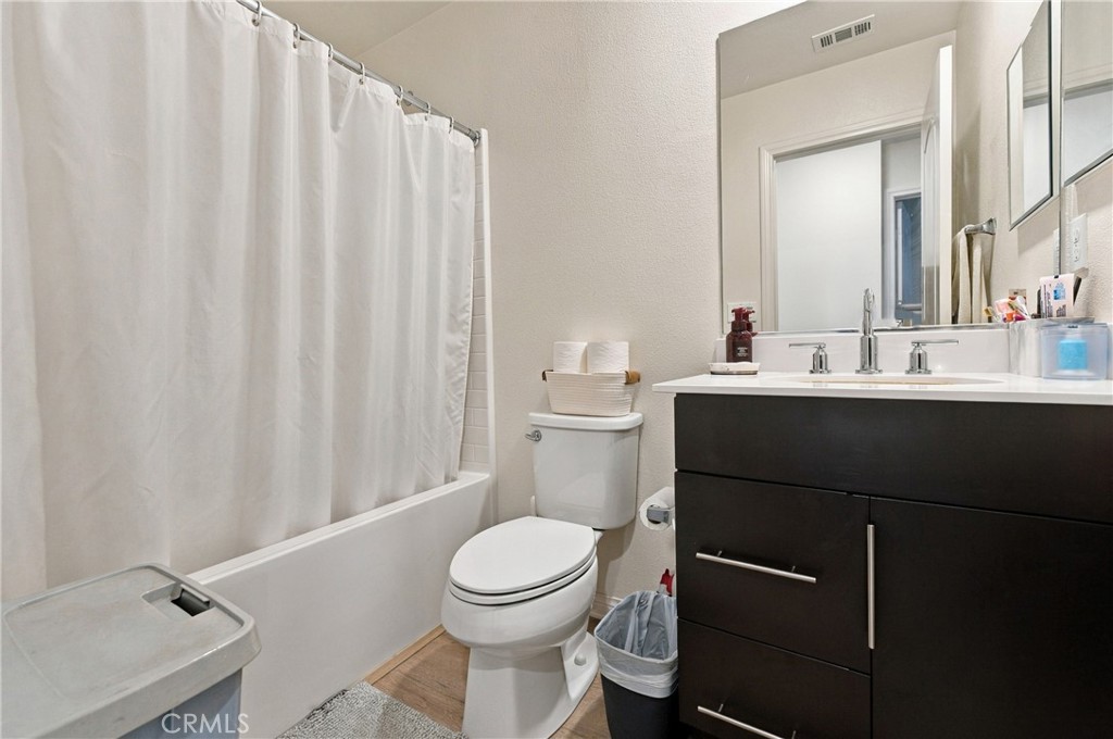 318 S Quadrilateral, Anaheim CA 92802 - photo 16