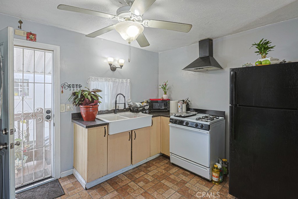 320 N. Park Vista 180, Anaheim CA 92806 - photo 11