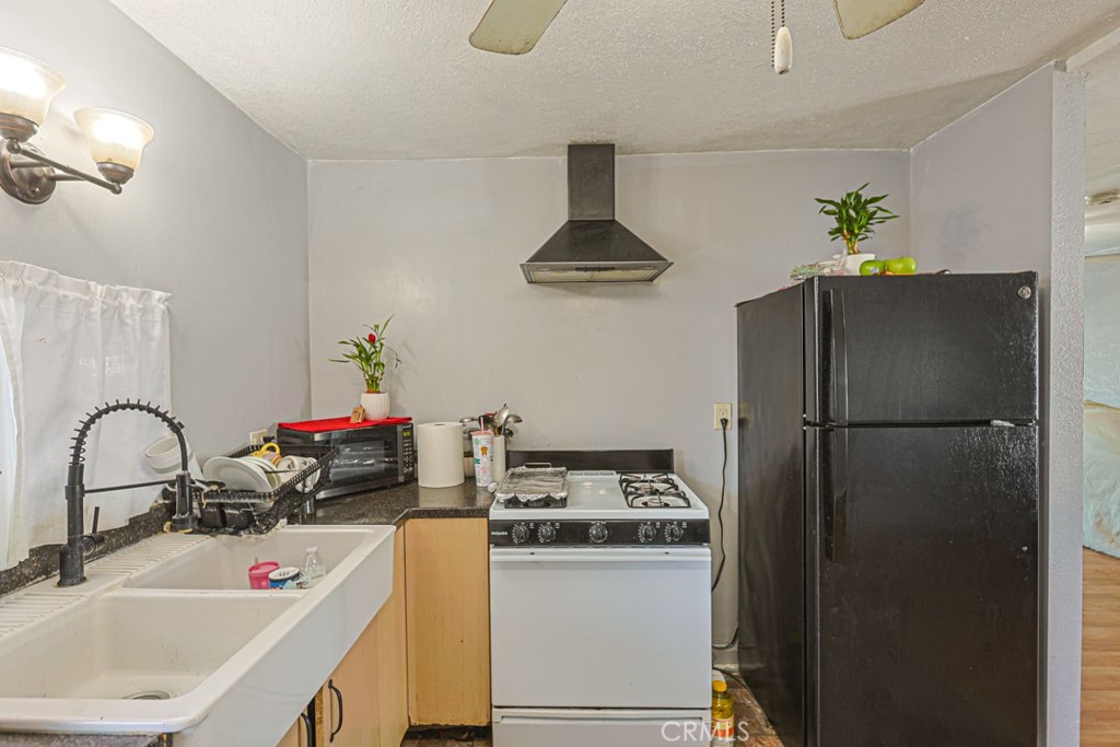 320 N. Park Vista 180, Anaheim CA 92806 - photo 15
