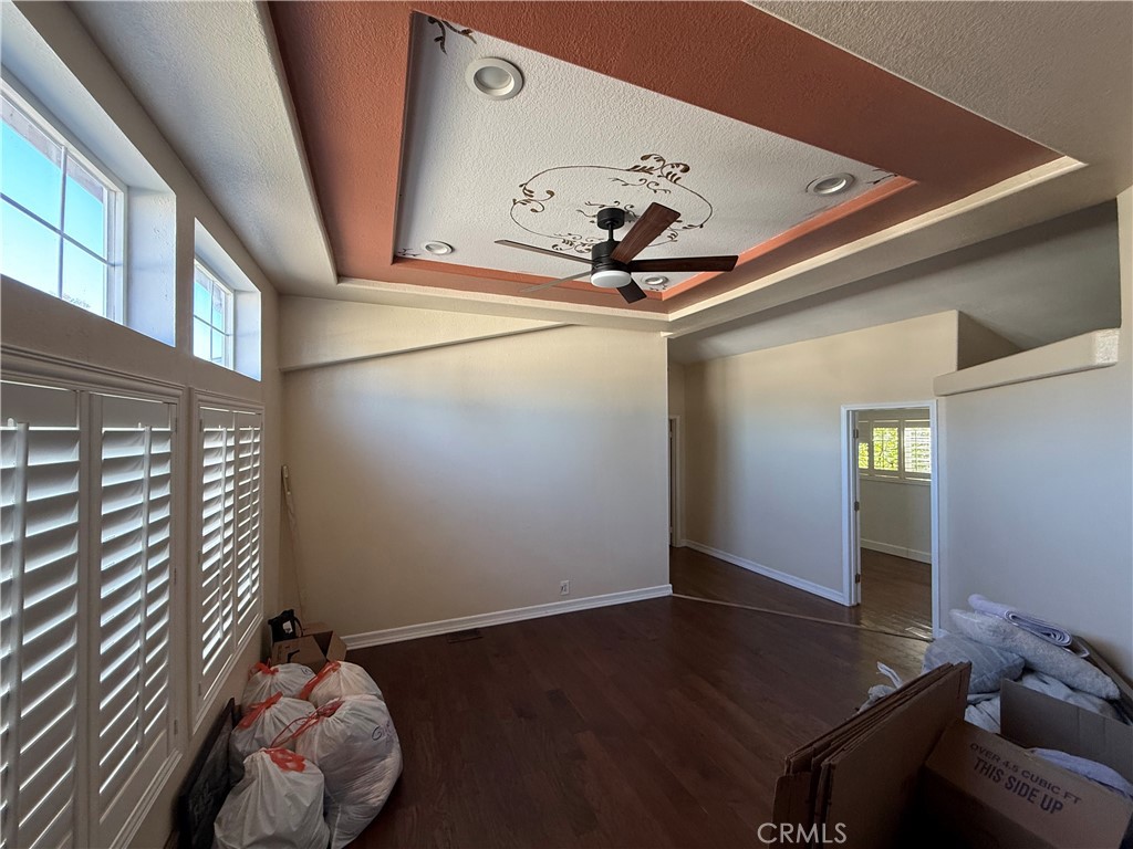 Family room - 320 N Park Vista Street 116, Anaheim CA 92806 - photo 10