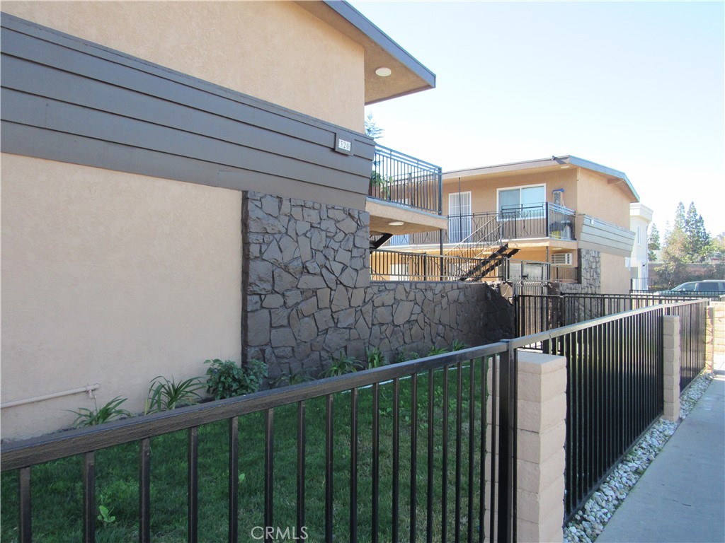 320 W Guinida Lane, Anaheim CA 92805 - photo 1