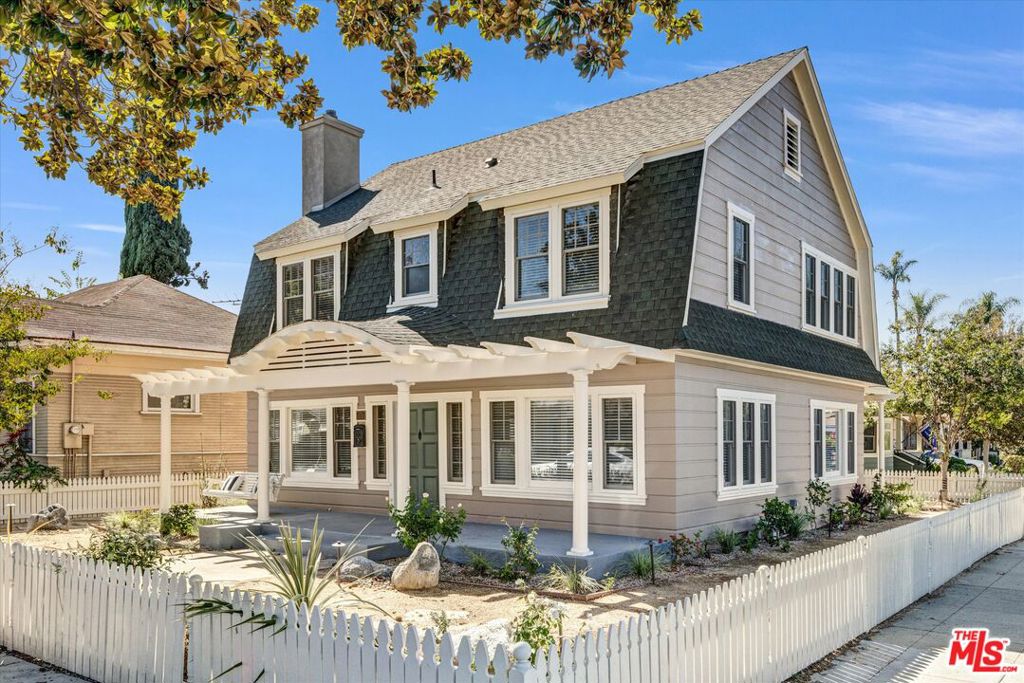 325 N Olive Street, Anaheim CA 92805 - photo 2