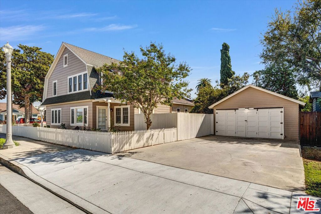 325 N Olive Street, Anaheim CA 92805 - photo 3