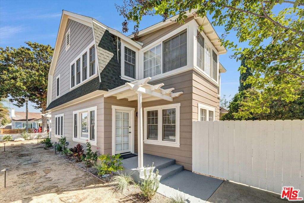 325 N Olive Street, Anaheim CA 92805 - photo 4