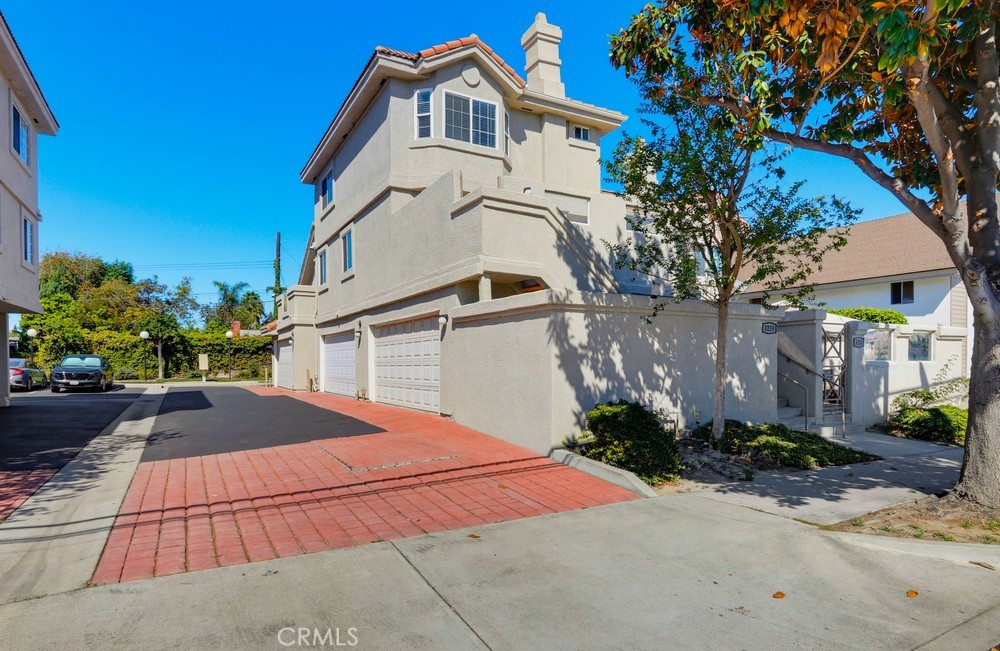 3259 W Ball, Anaheim CA 92804 - photo 2
