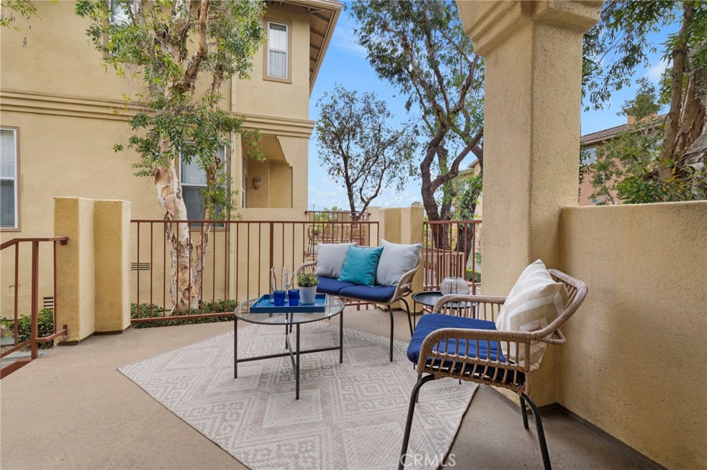 Front balcony - 343 W Summerfield Circle, Anaheim CA 92802 - photo 1