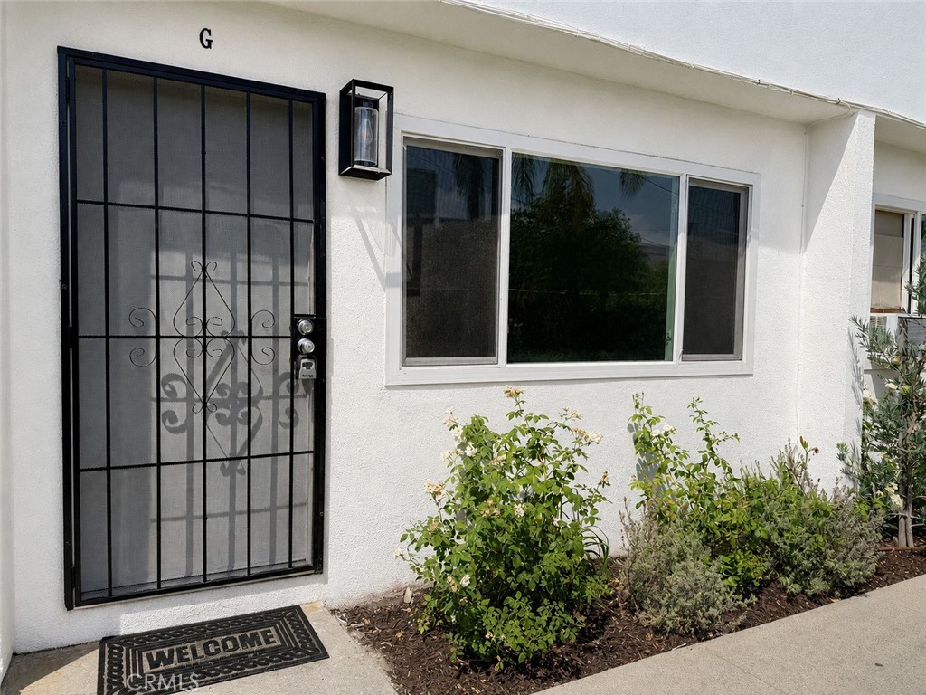 3518 W Orange Avenue G, Anaheim CA 92804 - photo 1